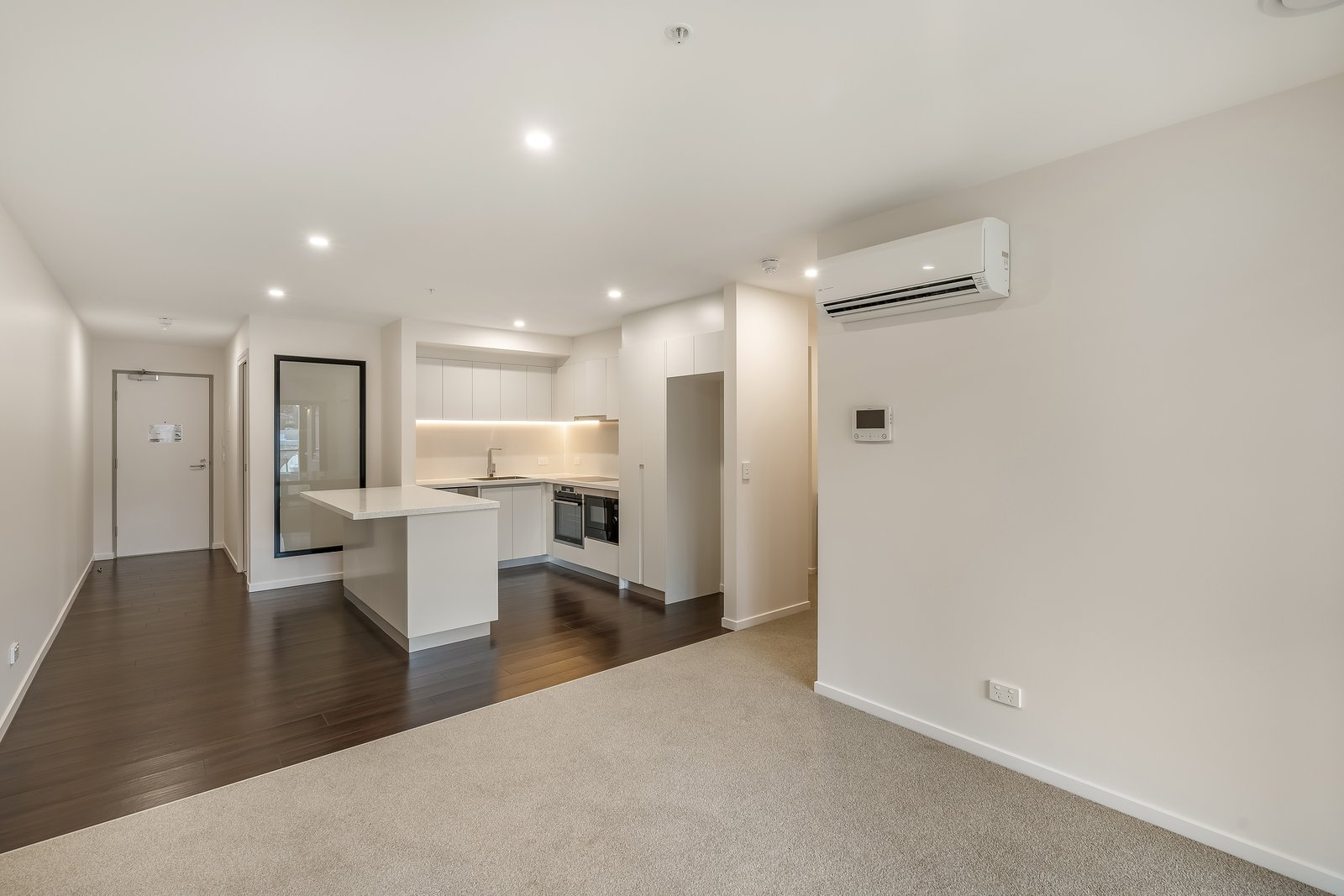 30/66 Burnett Street HOBART 3