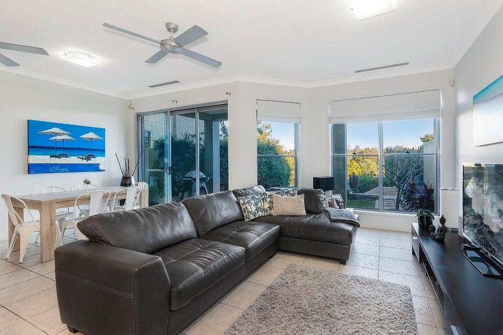 3067 Quay South Drive CARRARA 6