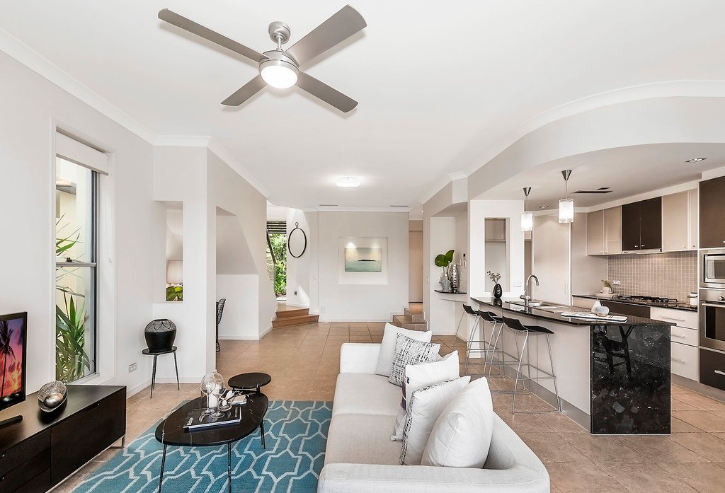 3068 Quay South Drive CARRARA 6