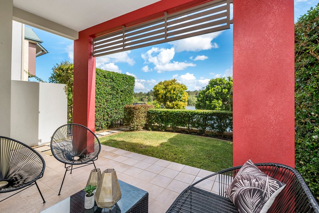 3068 Quay South Drive CARRARA 9