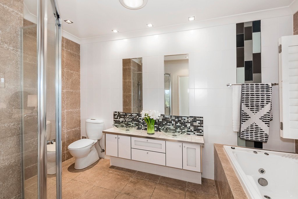 3068 Quay South Drive CARRARA 12