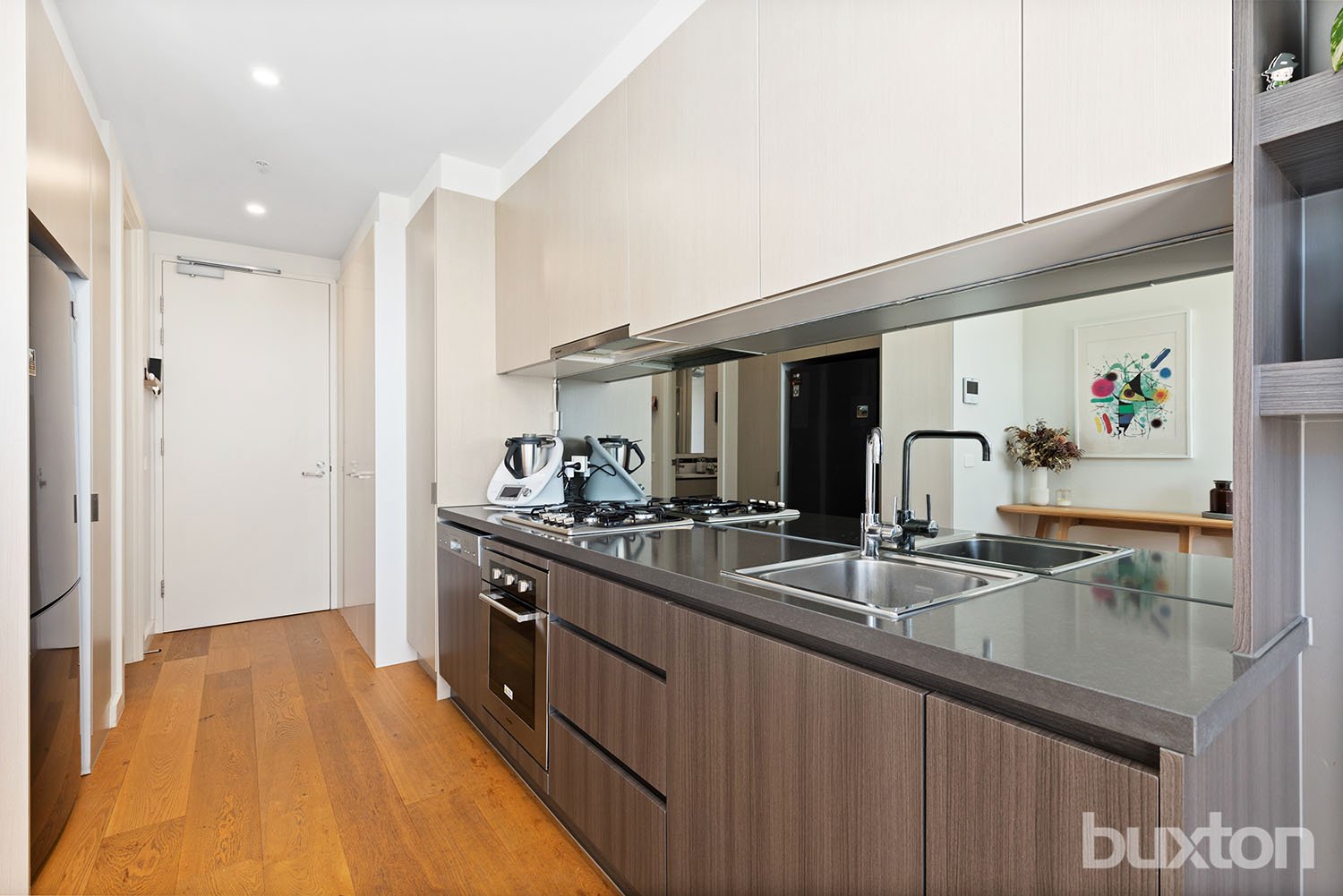 Gallery: 306/81 Warrigal Road