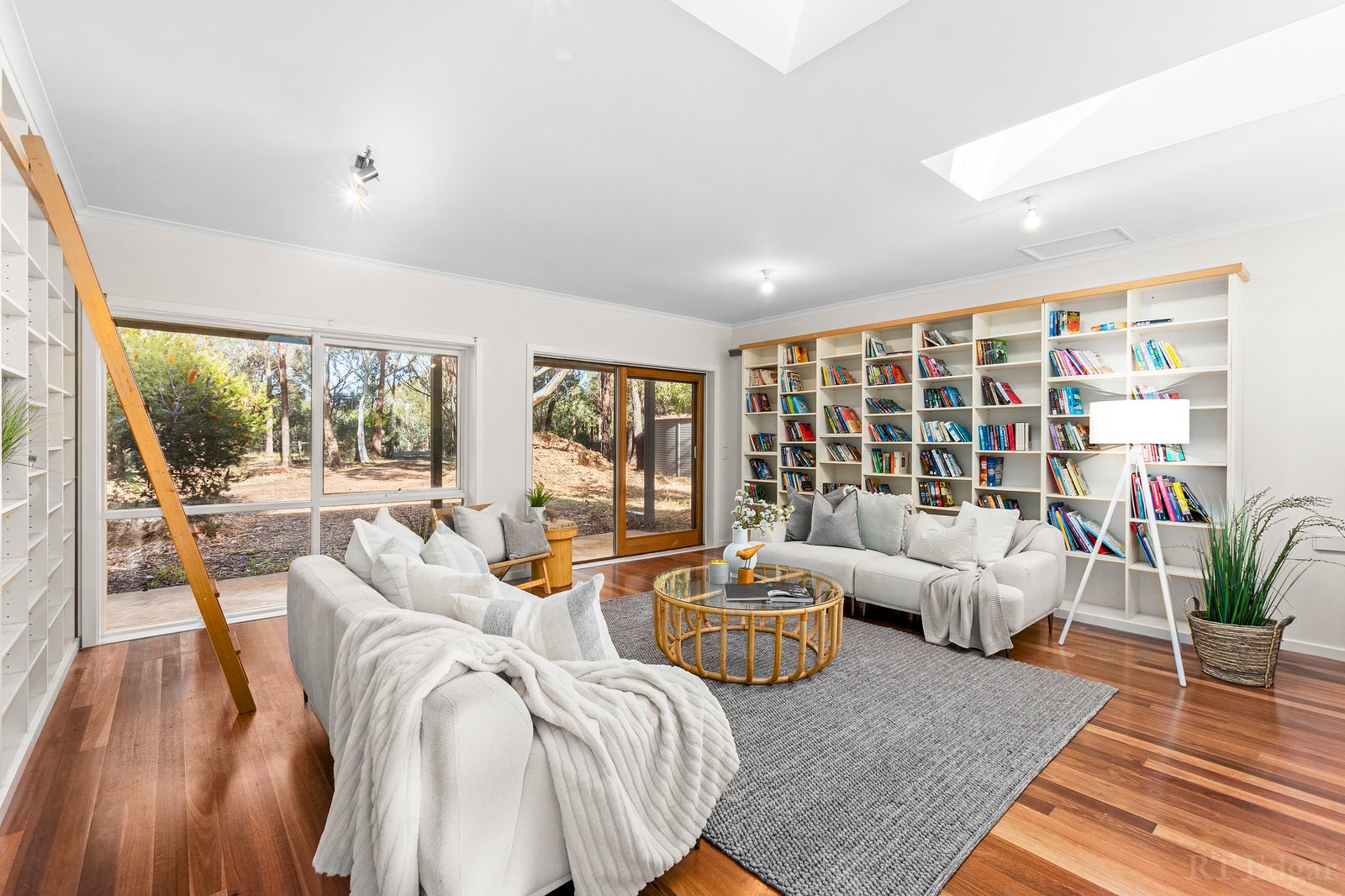 Real Estate and Property in 307-311 Rhinds Road, Wallington, VIC