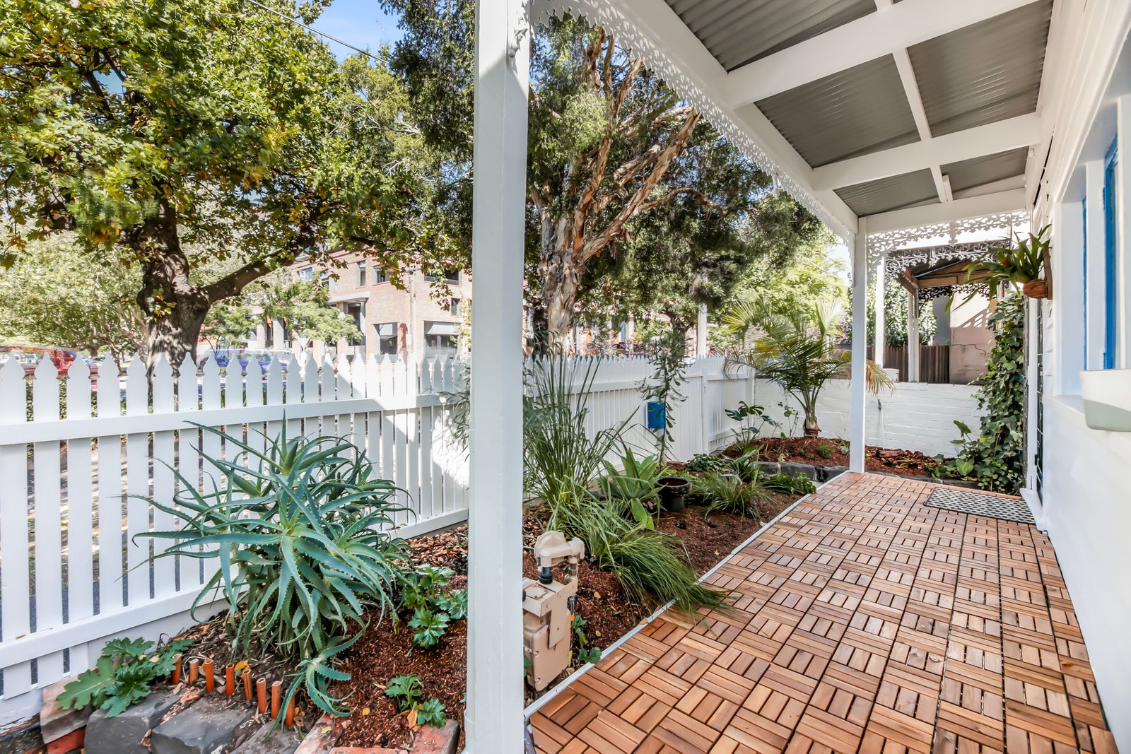 Gallery: 307 Highett Street