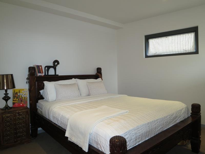 Gallery: 307/105 Nott Street