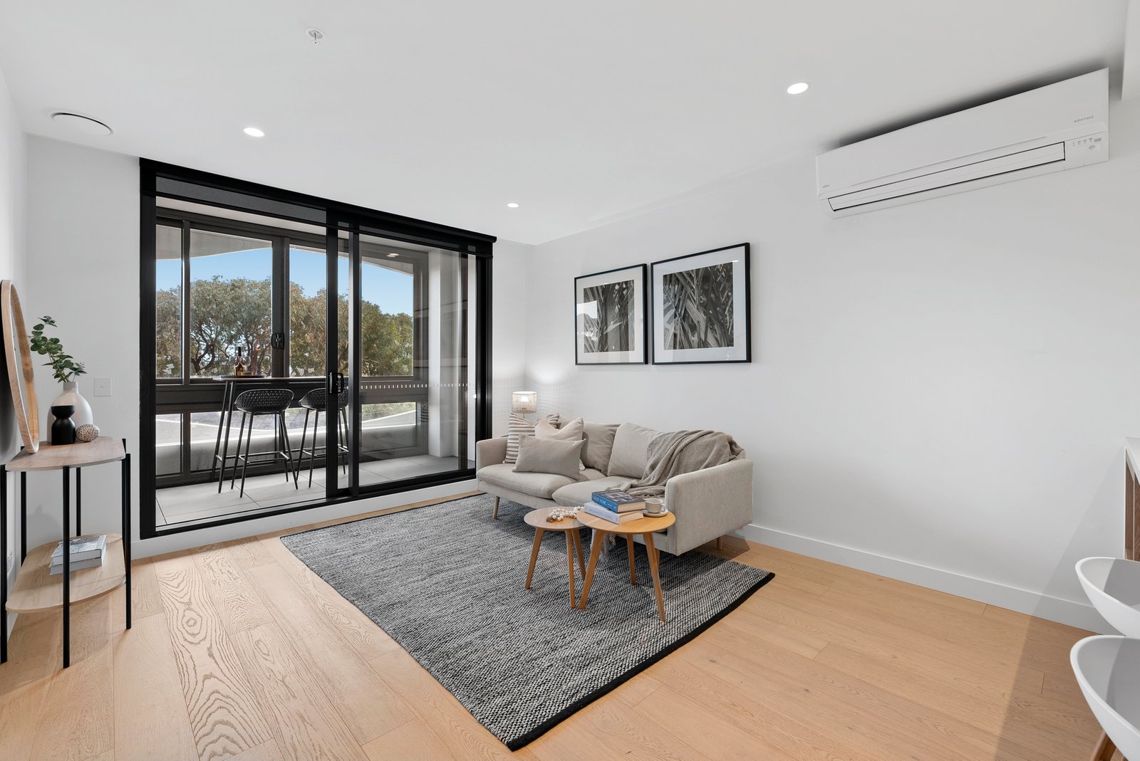 Gallery: 307/18 Koolkuna Lane