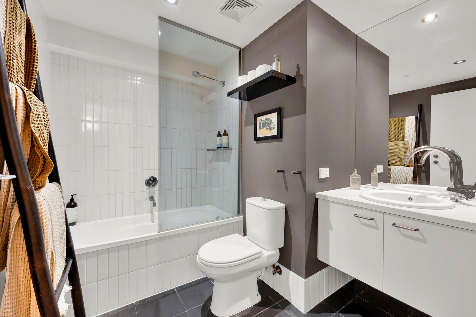 Real Estate and Property in 307/220 Commercial Road, Prahran, VIC