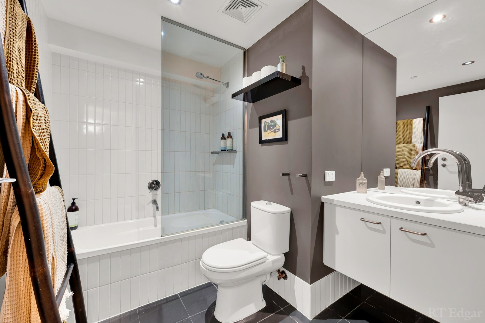 Real Estate and Property in 307/220 Commercial Road, Prahran, VIC