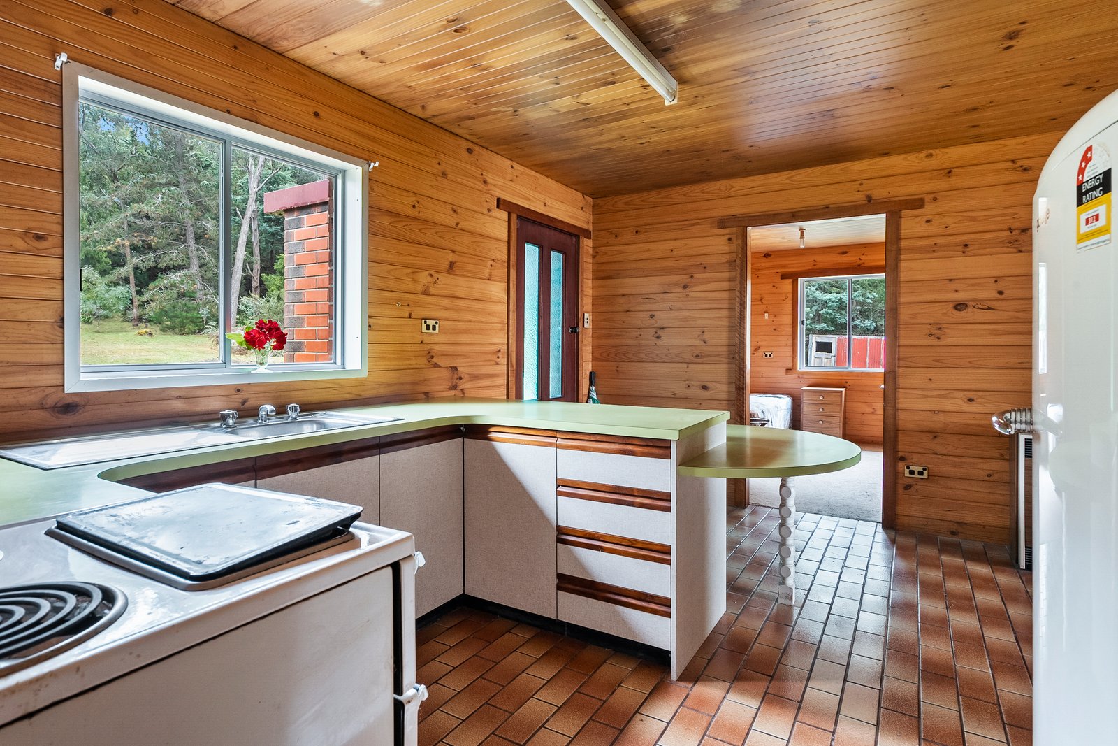 3074 Channel Highway KETTERING 13