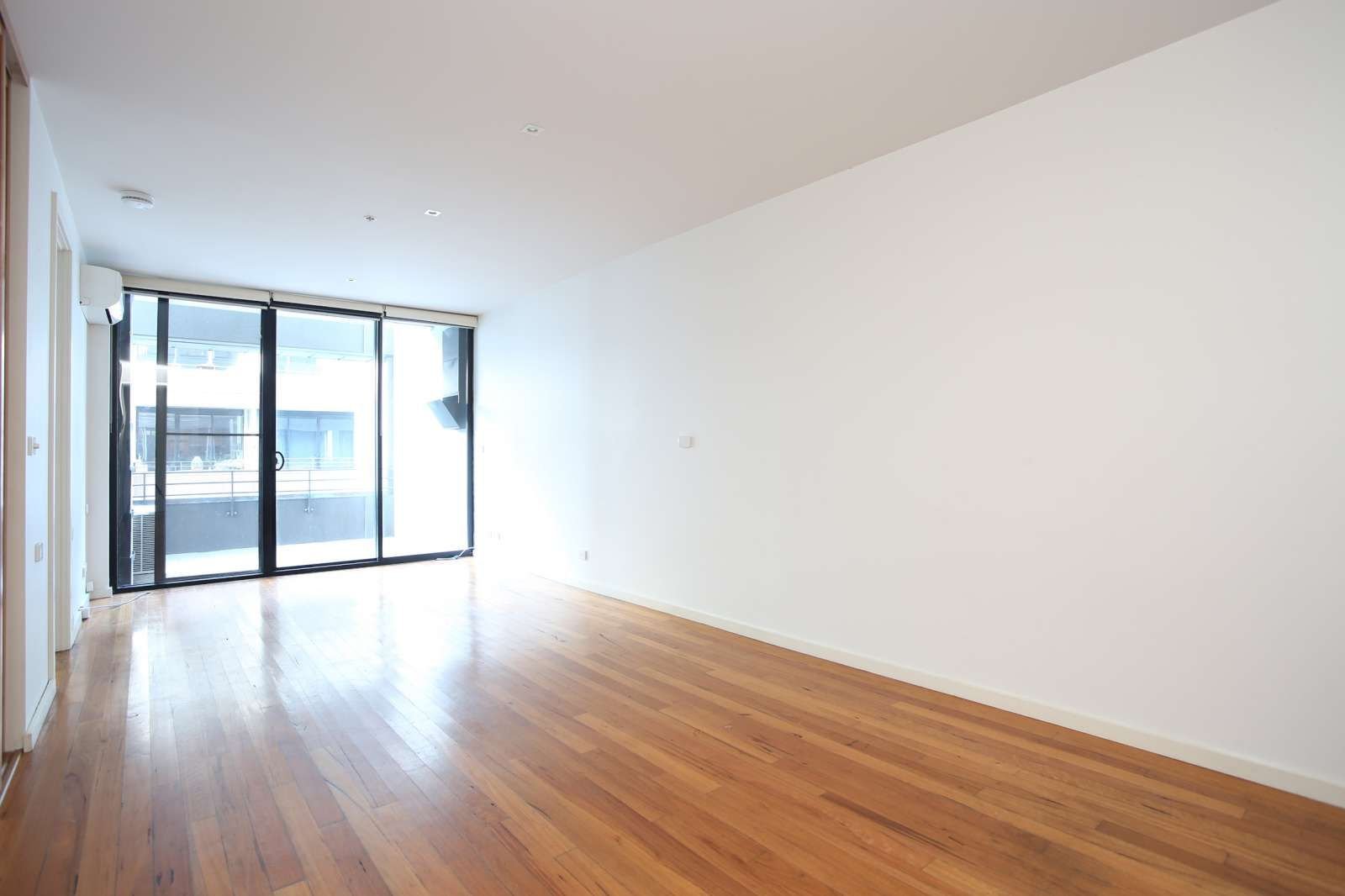 Gallery: 307/57 Bay Street