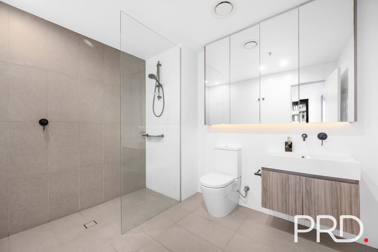 307/6A Atkinson Street LIVERPOOL 6