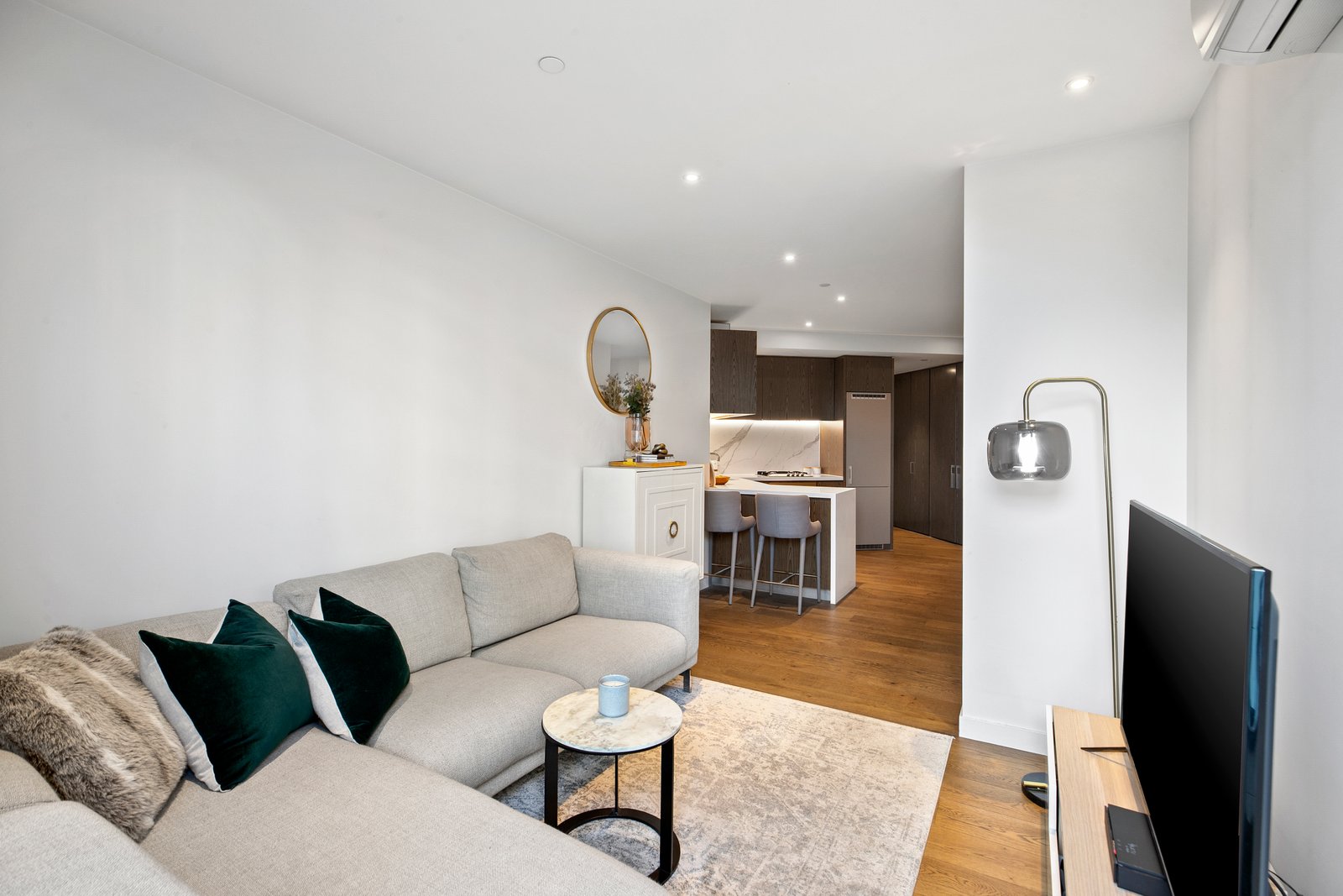 Gallery: 307/77 Queens Road