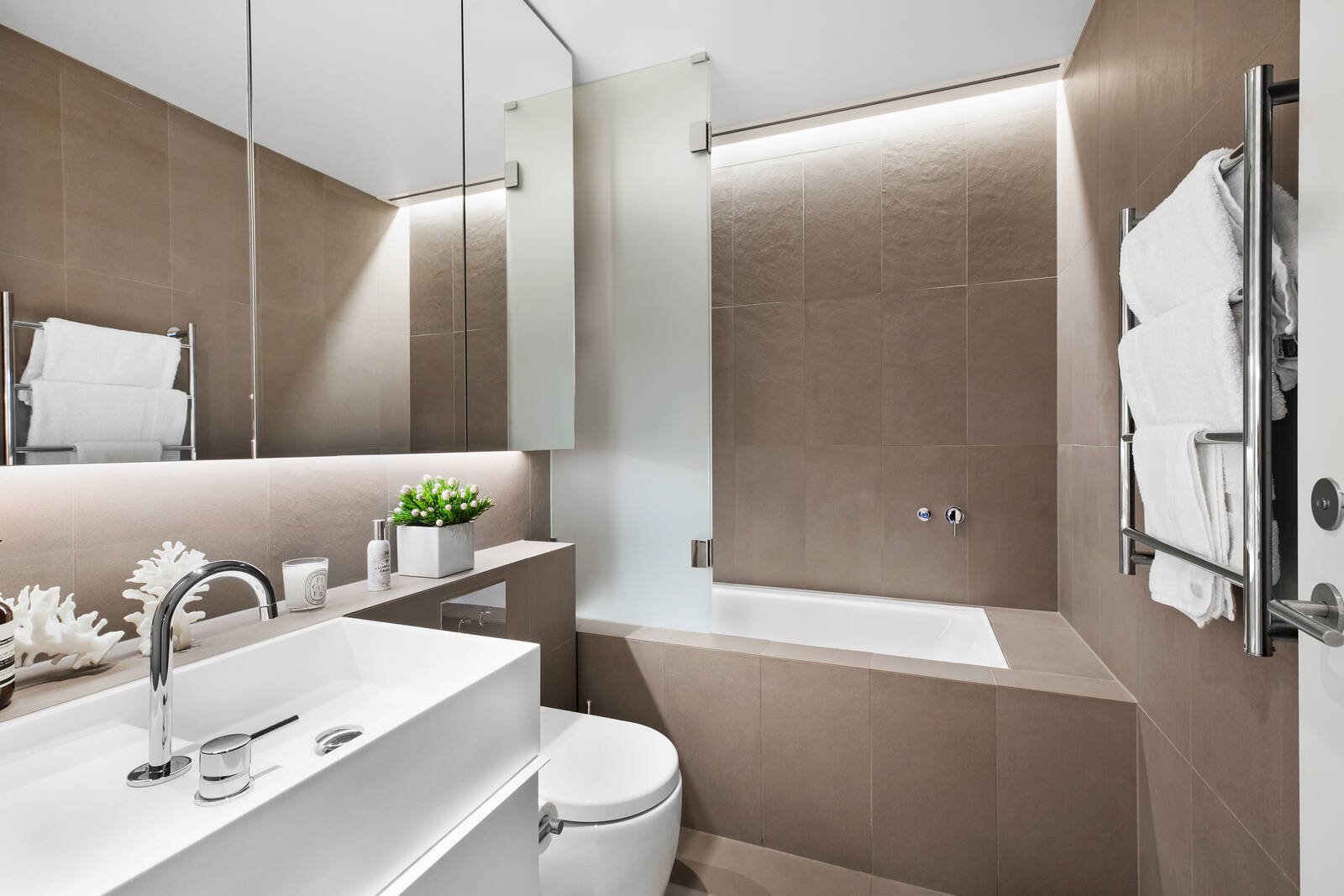 Real Estate and Property in 307/8 Murphy Street, South Yarra, VIC