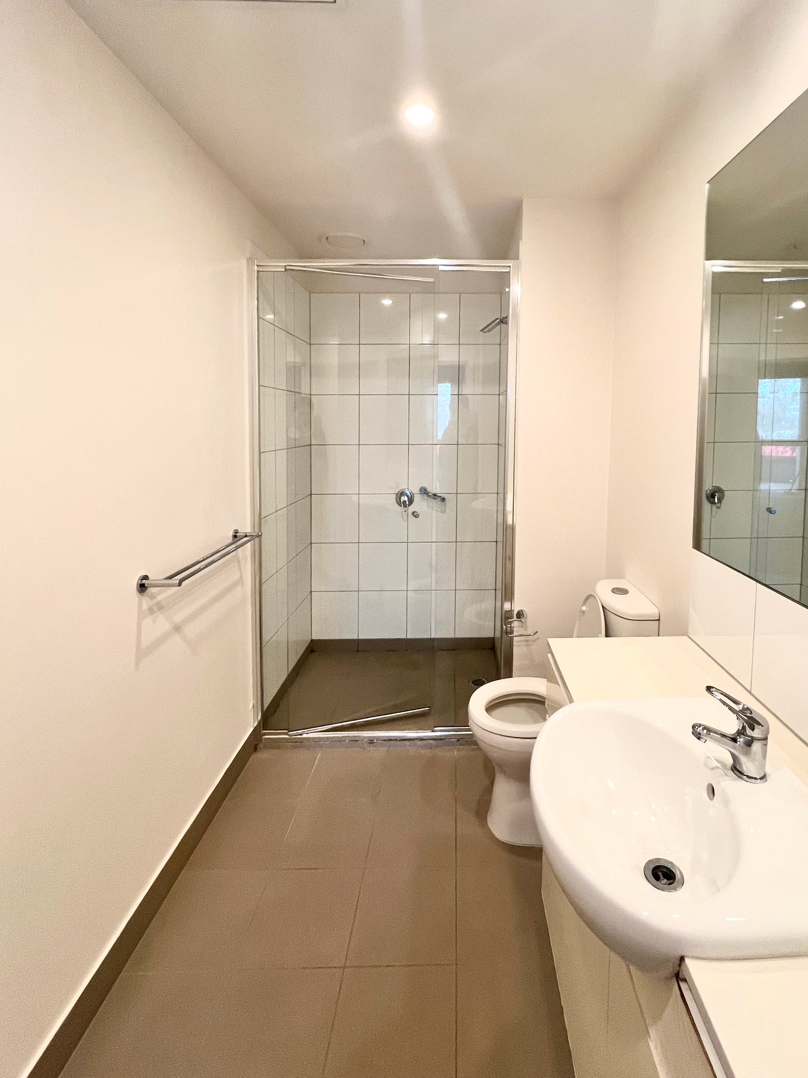Gallery: 307/8 Power Avenue