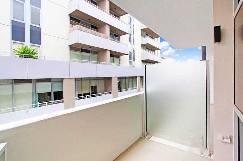 Gallery: 307/99 Dow Street