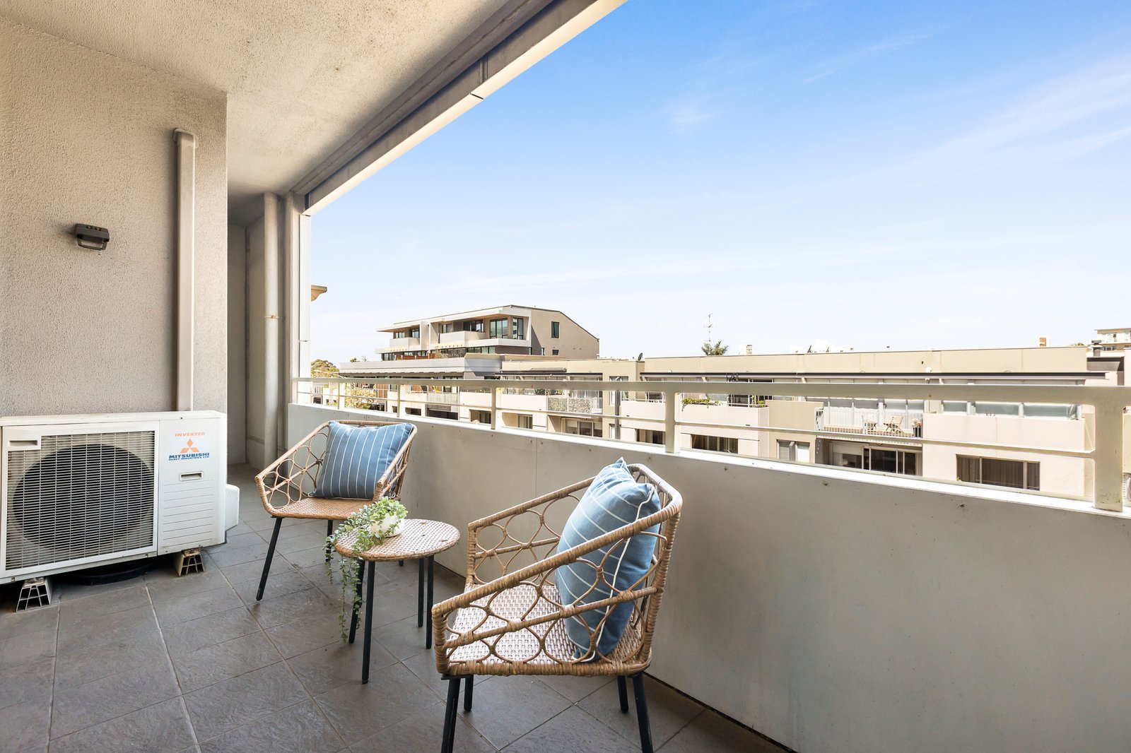 Gallery: 307E/126 Rouse Street