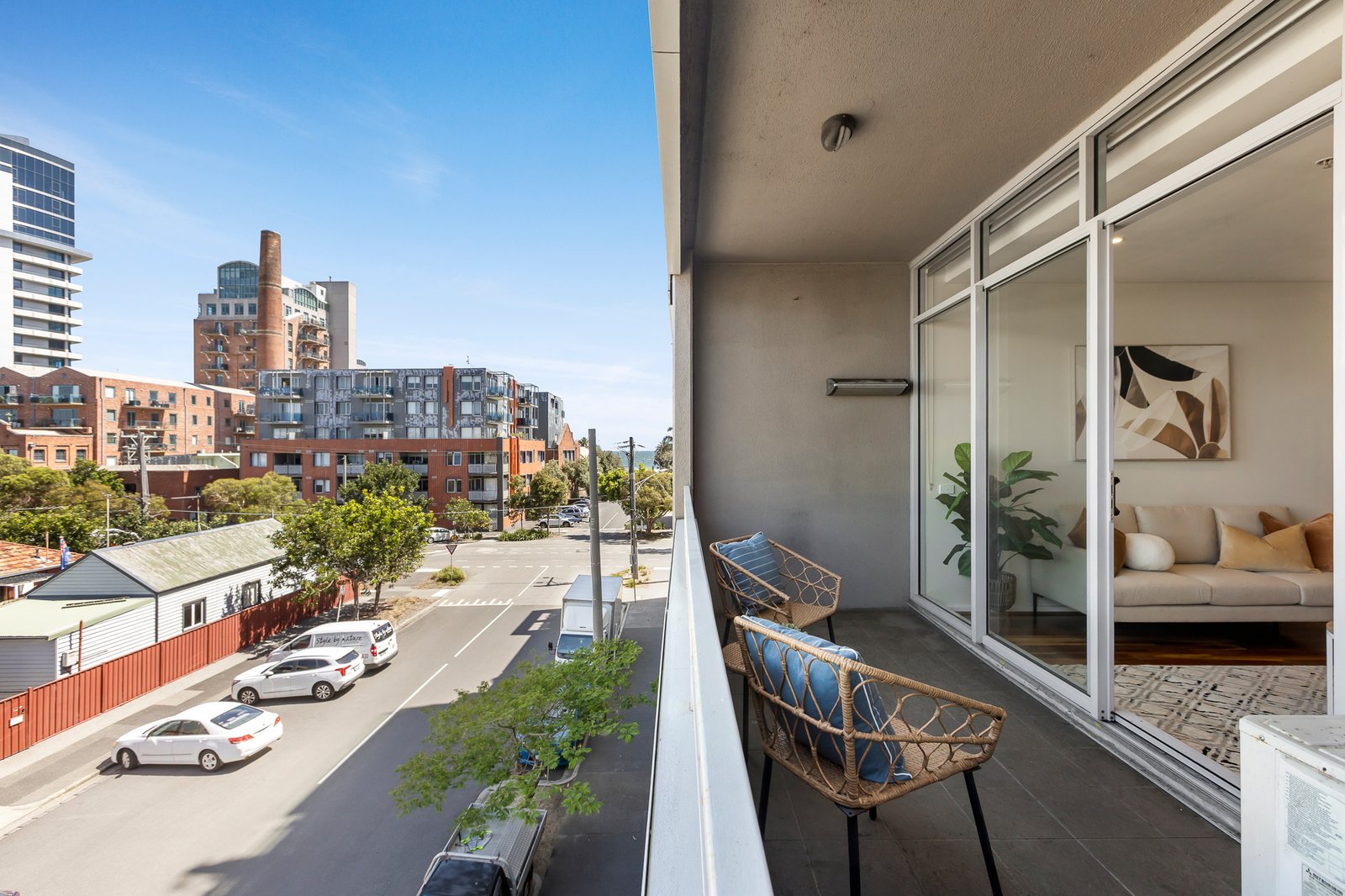 Gallery: 307E/126 Rouse Street