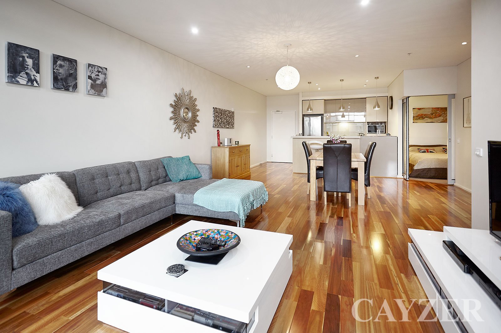 Gallery: 307E/126 Rouse Street