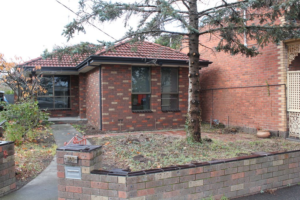 308 Lydiard Street North BALLARAT CENTRAL 9