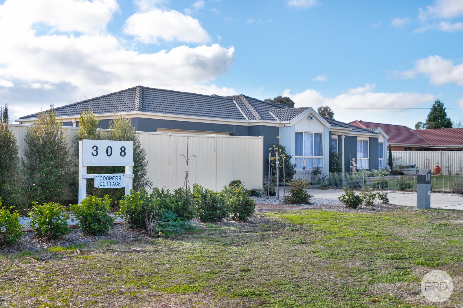 308 Yarrowee Parade REDAN 2