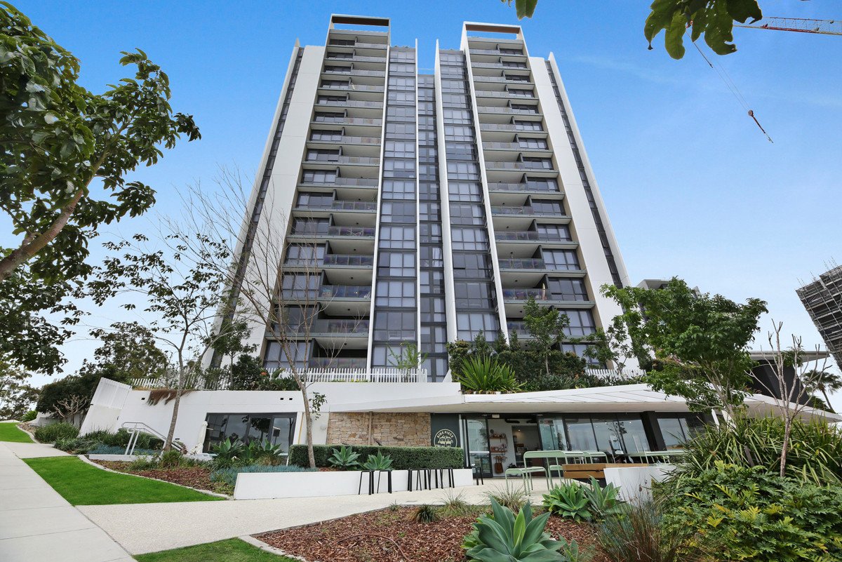 30805/2 Main Street Varsity Lakes 25