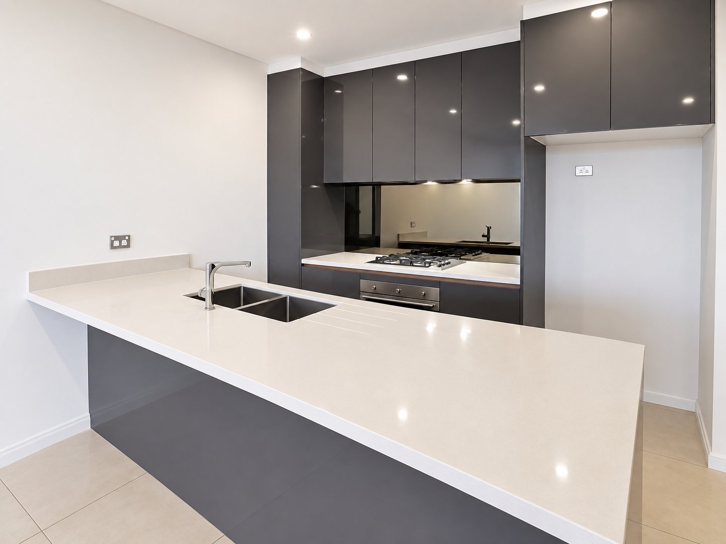 308/2 Oscar Place EASTGARDENS 3