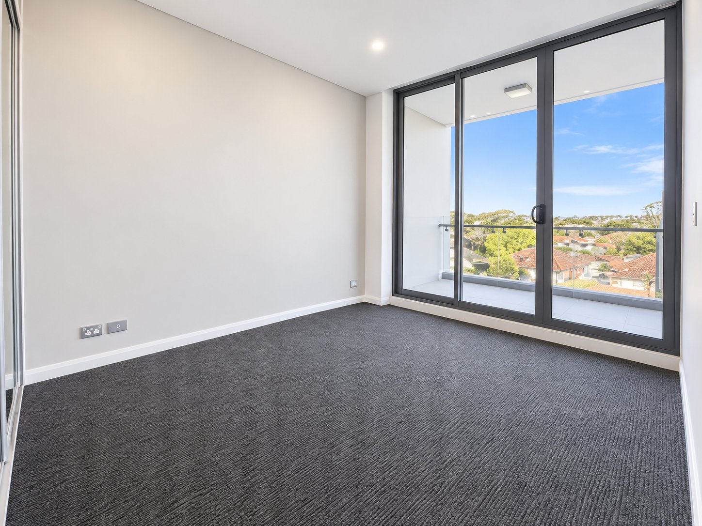 308/2 Oscar Place EASTGARDENS 4