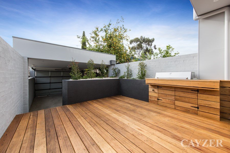 Gallery: 309 Esplanade East