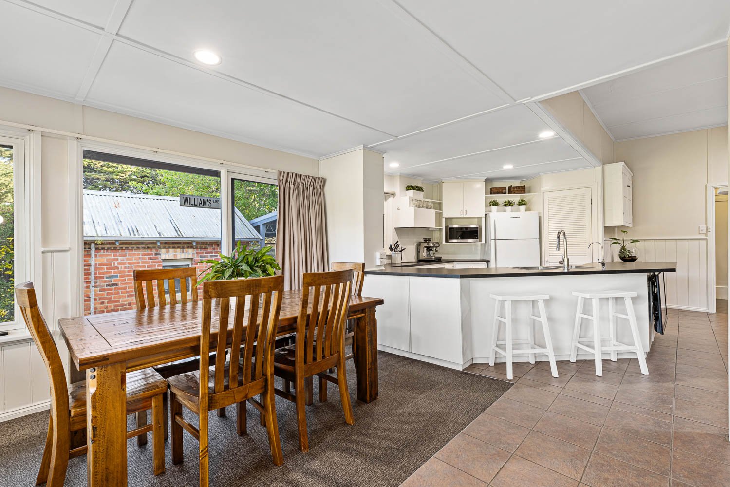 Gallery: 309 Pryors Road