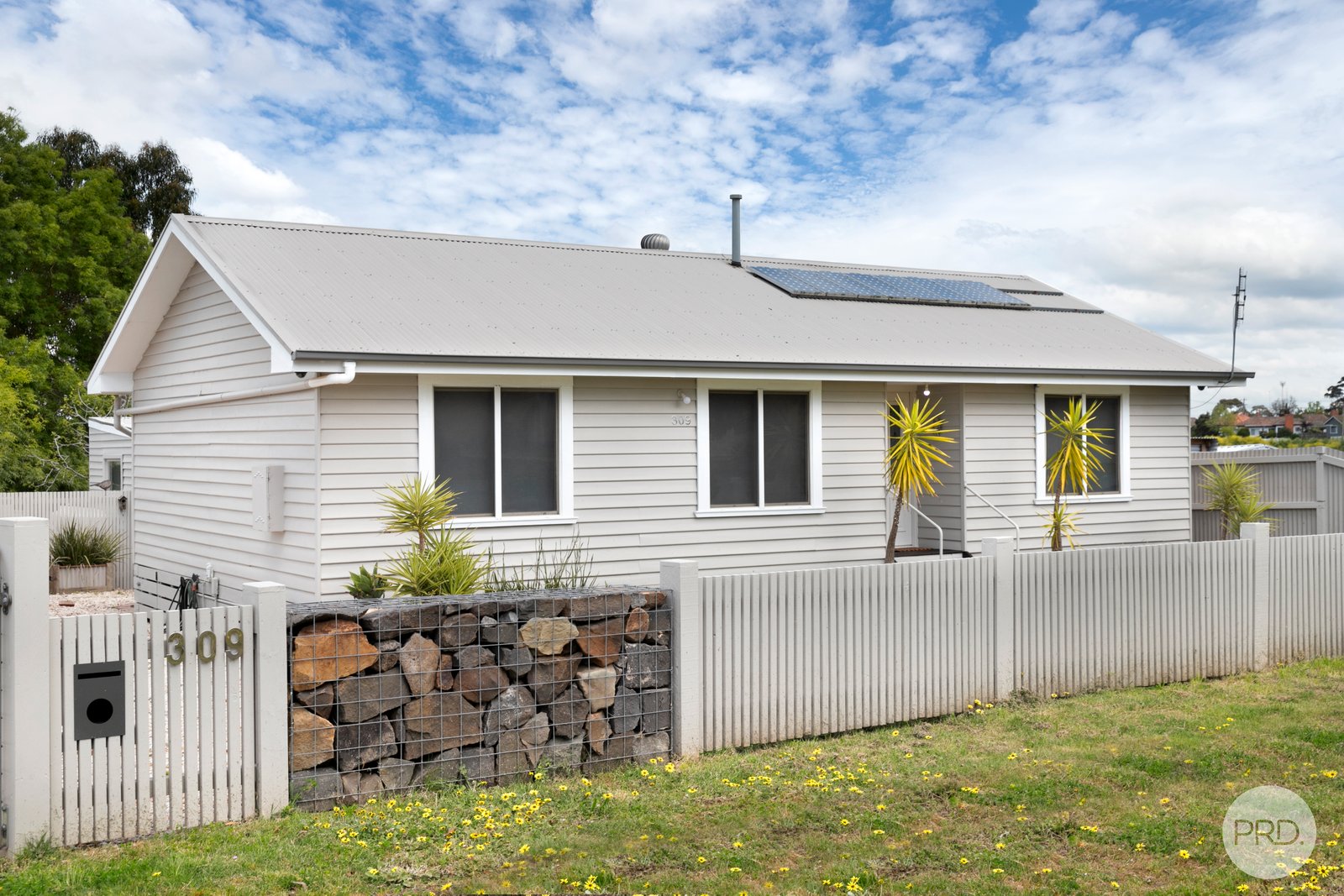309 Yarrowee Parade REDAN 1