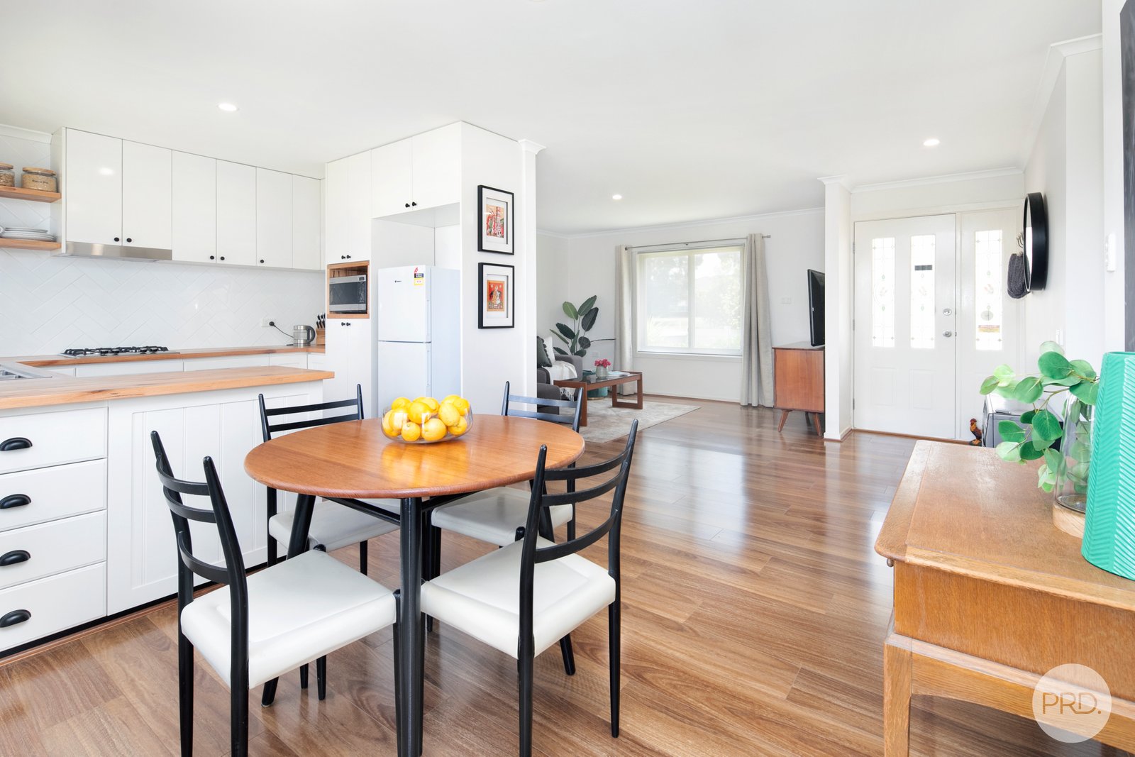 309 Yarrowee Parade REDAN 8