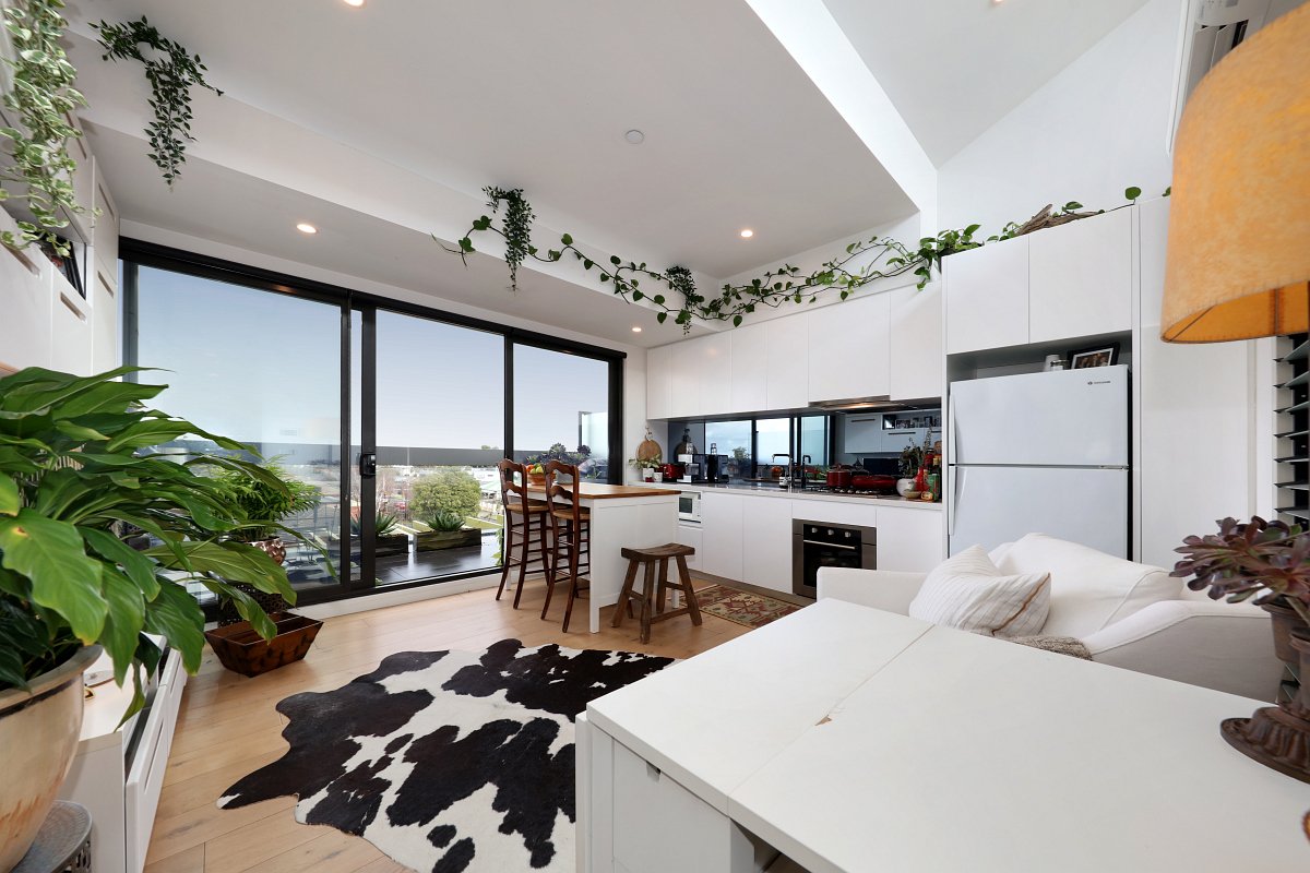 Gallery: 309/24 Becket Avenue