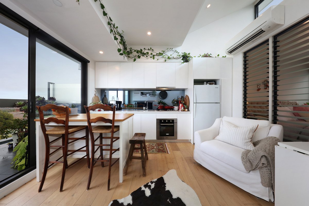 Gallery: 309/24 Becket Avenue