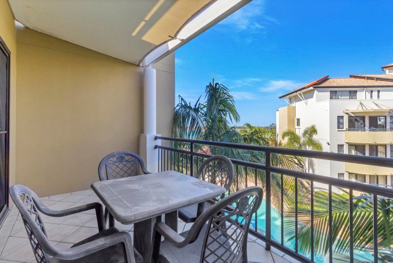 309/392 Marine Parade LABRADOR 4