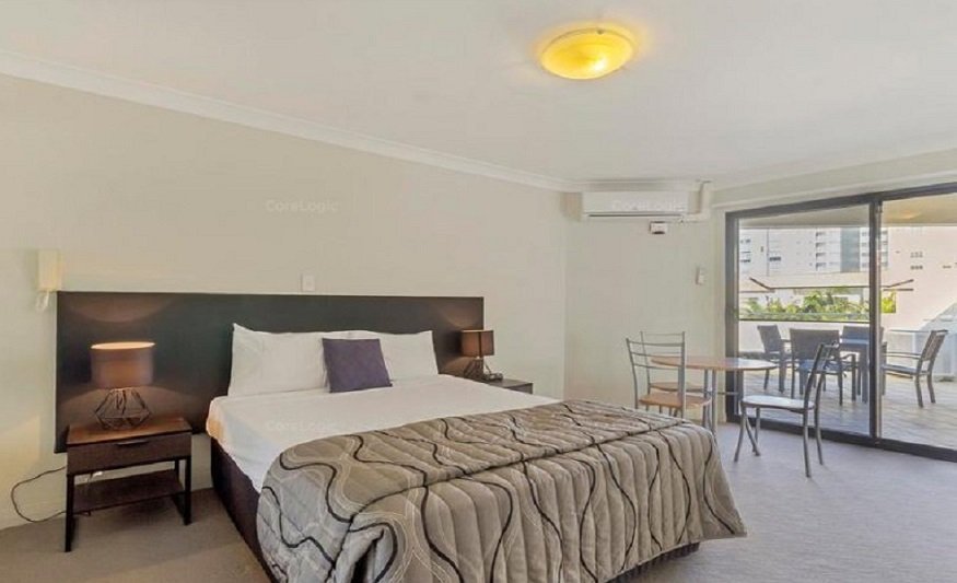 309/392 Marine Parade LABRADOR 6