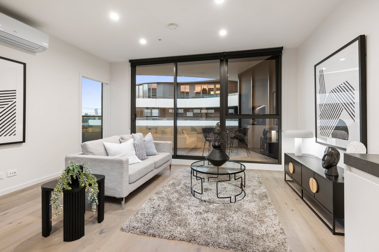 Gallery: 309/60 Belgrave Road