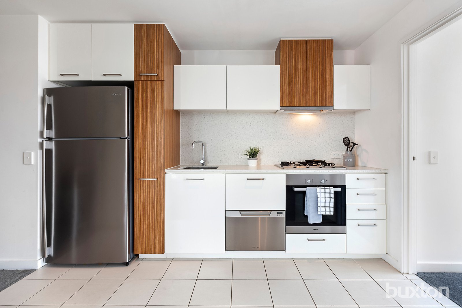 Gallery: 309a/33 Inkerman Street