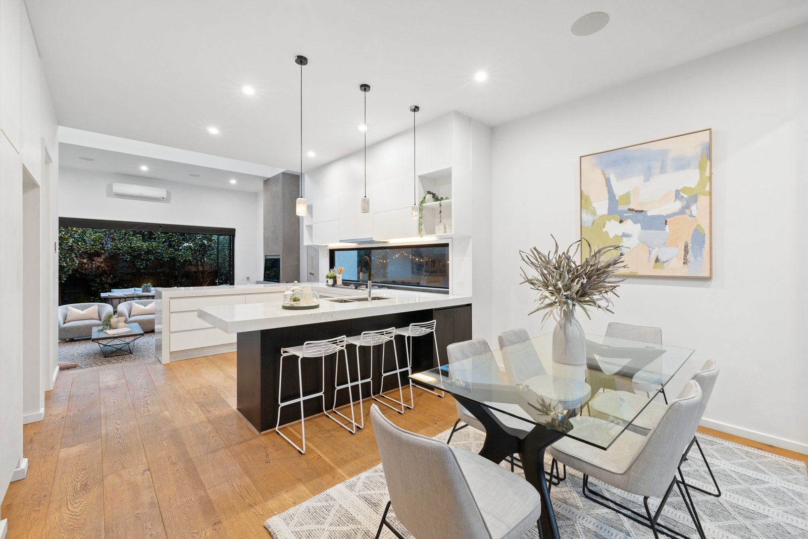 Gallery: 30a Chesterville Drive