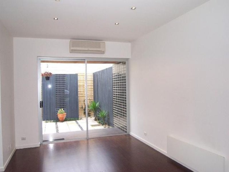 Gallery: 30A Mills Street