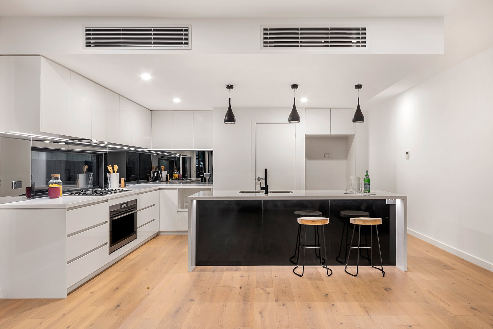 Gallery: 30A Nicol Street