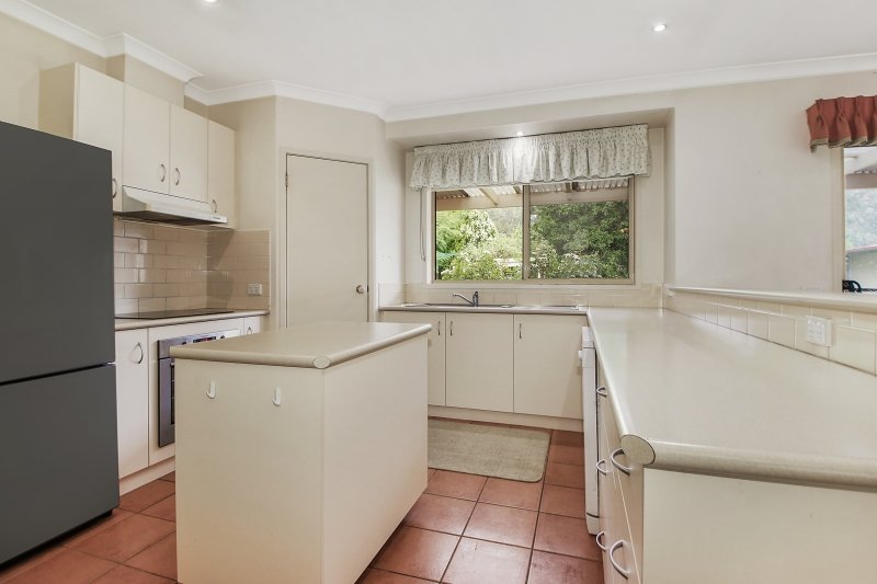 30A Young Street HOLBROOK 6