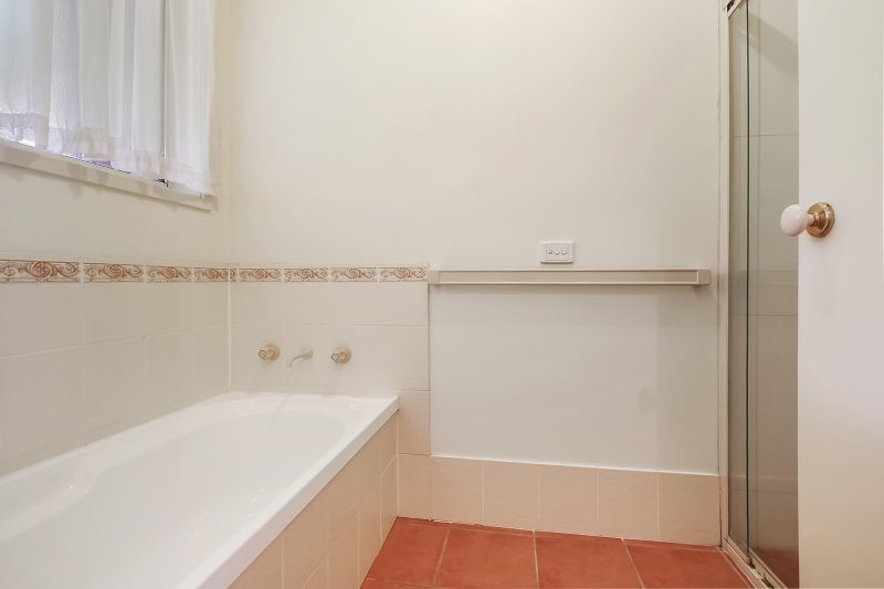 30A Young Street HOLBROOK 7