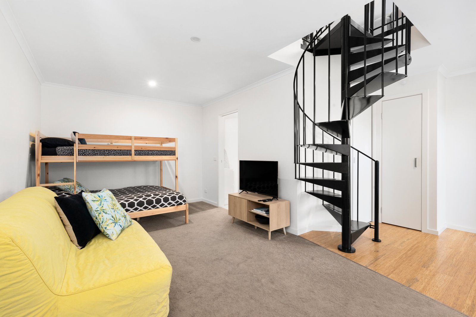 Real Estate and Property in 30B Wallington Road, Ocean Grove, VIC