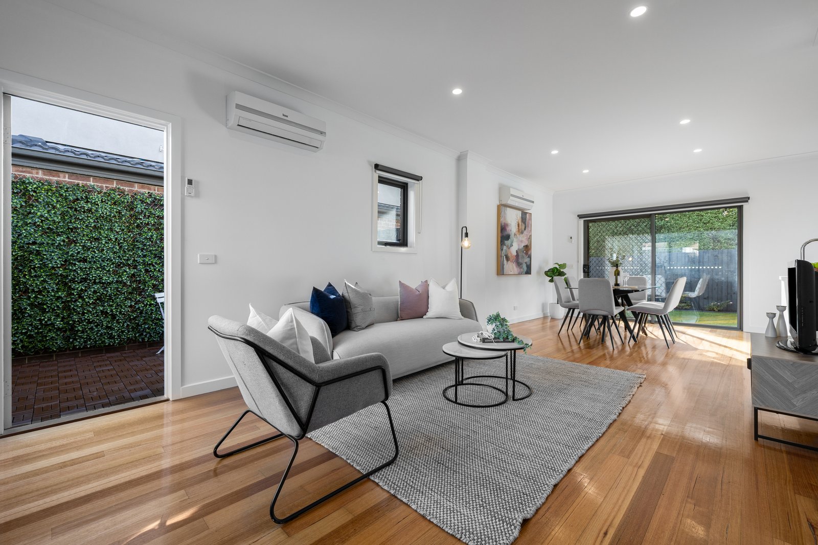 Gallery: 30C Macrina Street