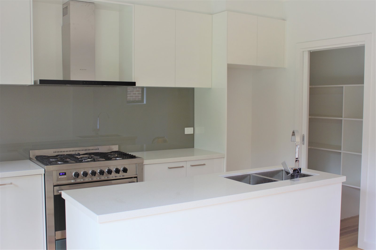Gallery: 30C Macrina Street