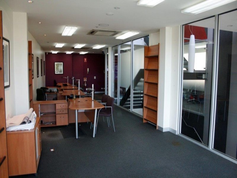 Gallery: 3/1-3 Faussett Street