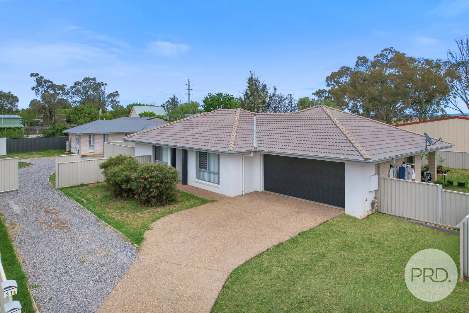 31 & 31a Carnegie Place TAMWORTH 2