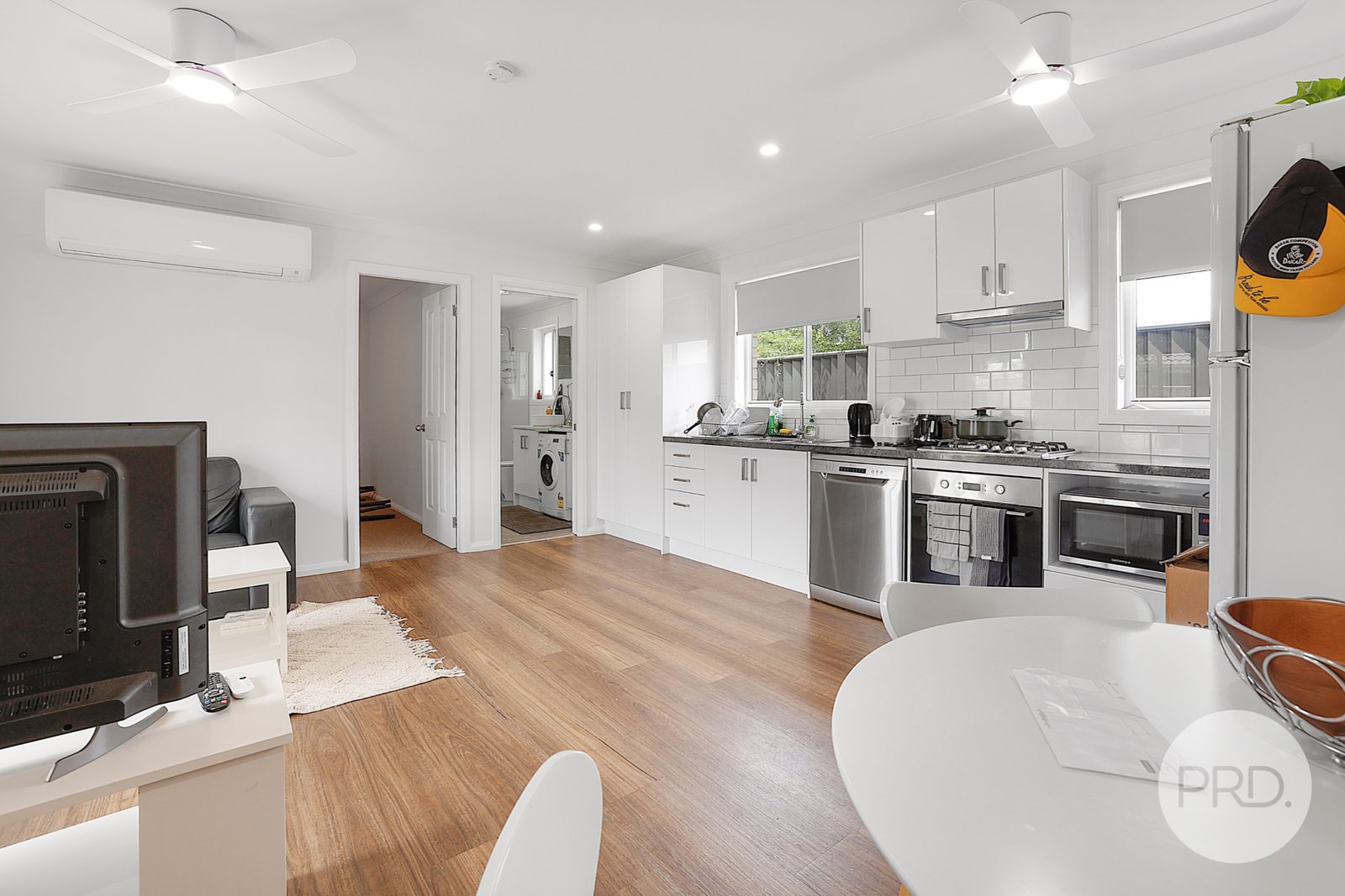 31 & 31a Carnegie Place TAMWORTH 12