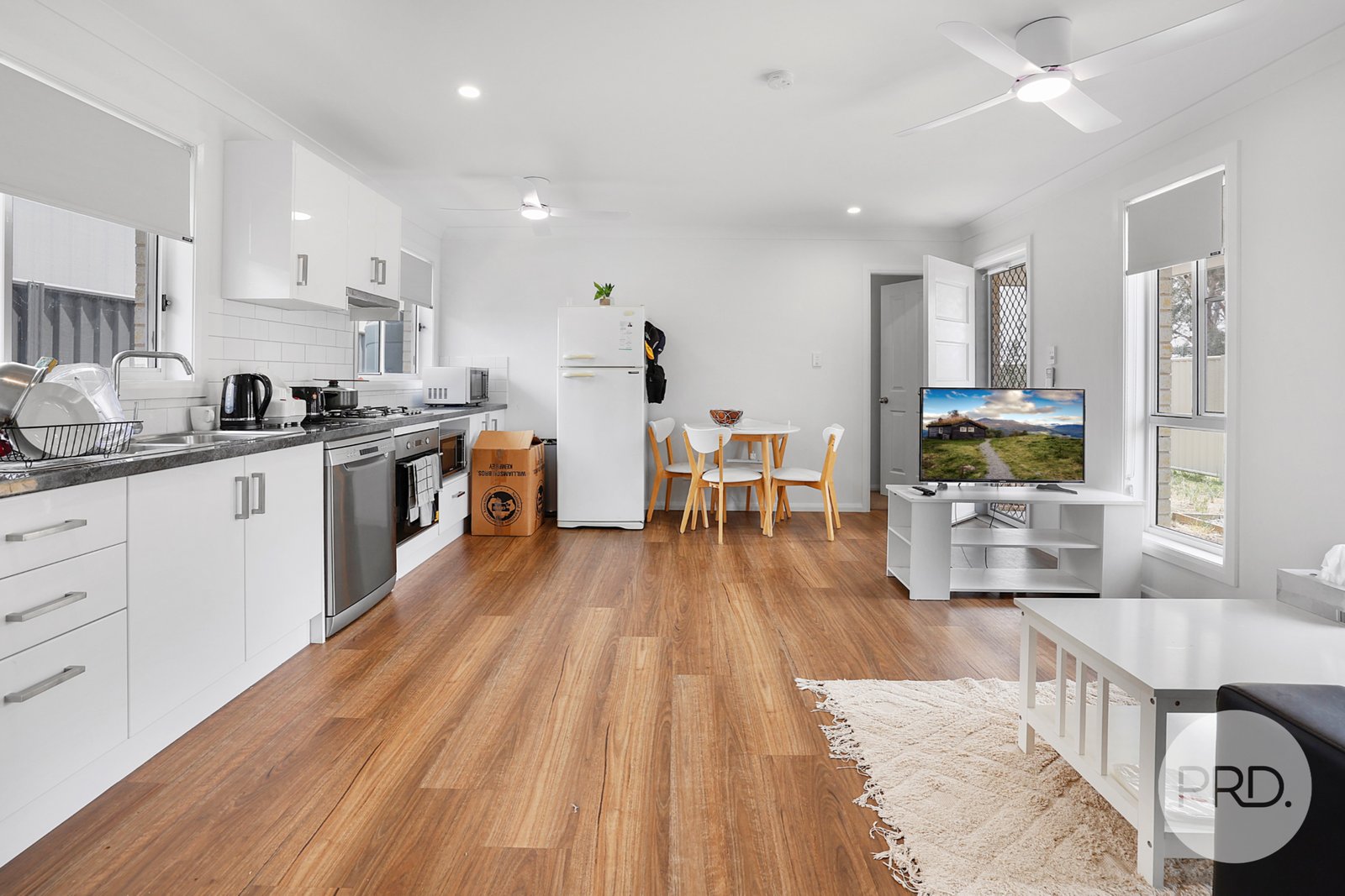 31 & 31a Carnegie Place TAMWORTH 14