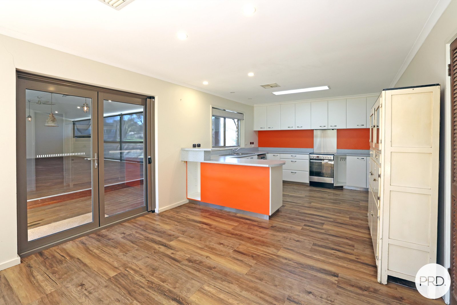 31-35 Richardson Street,  WALPEUP 9
